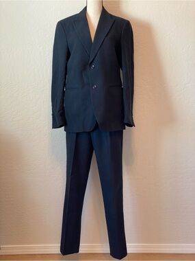 Men's Classic Navy Two-Button Tailored Tweed Herringbone Suit